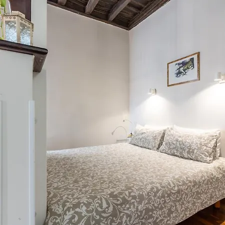 Trastevere House With Balcony,quiet New Διαμέρισμα *