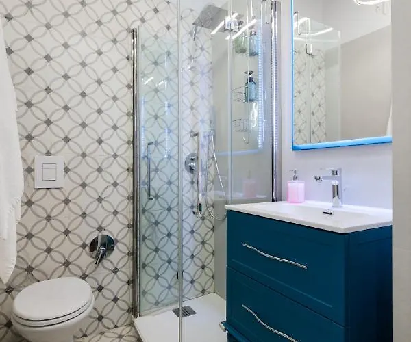 Trastevere House With Balcony,quiet New Appartement